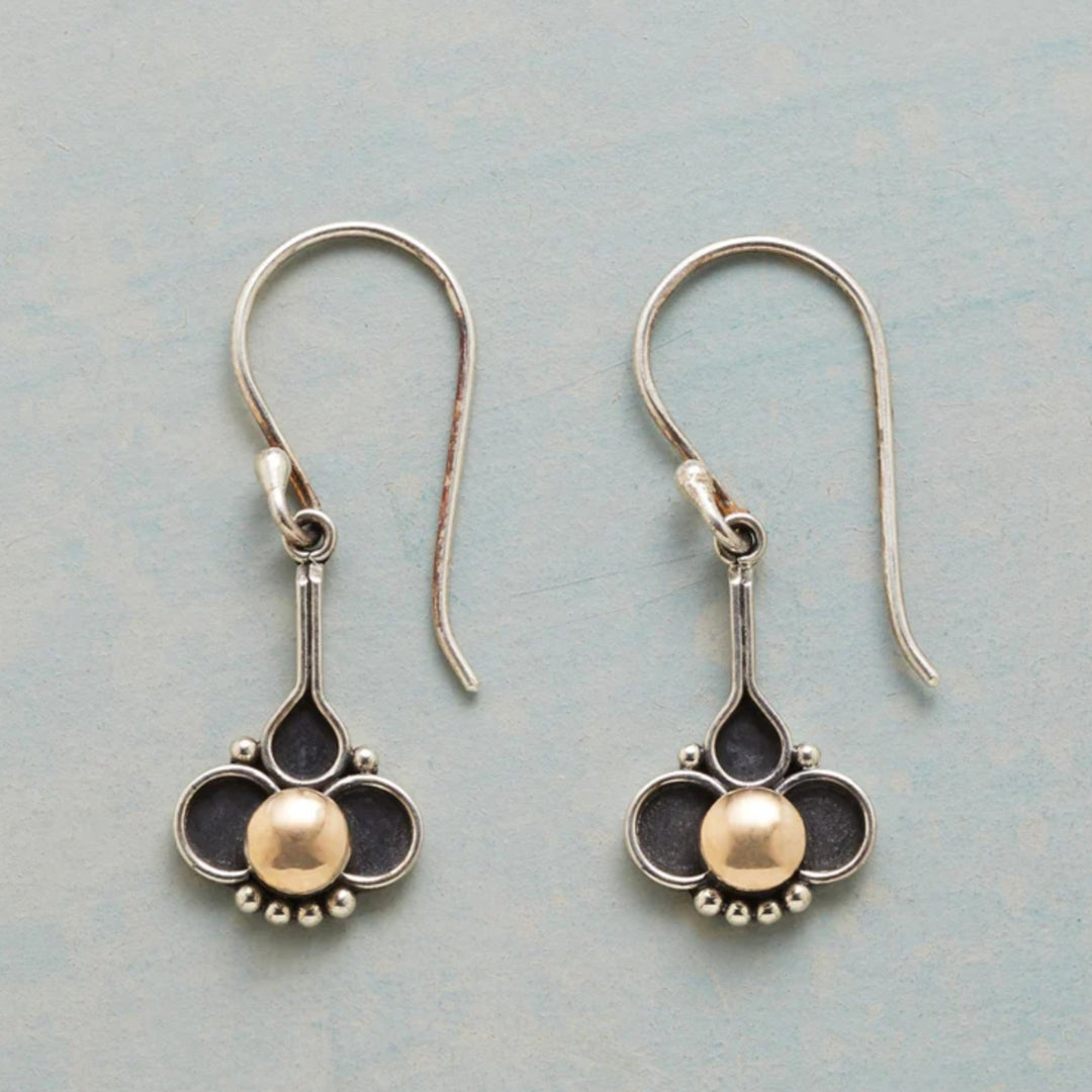 Brincos Trevo em Ouro com Pérolas Boho