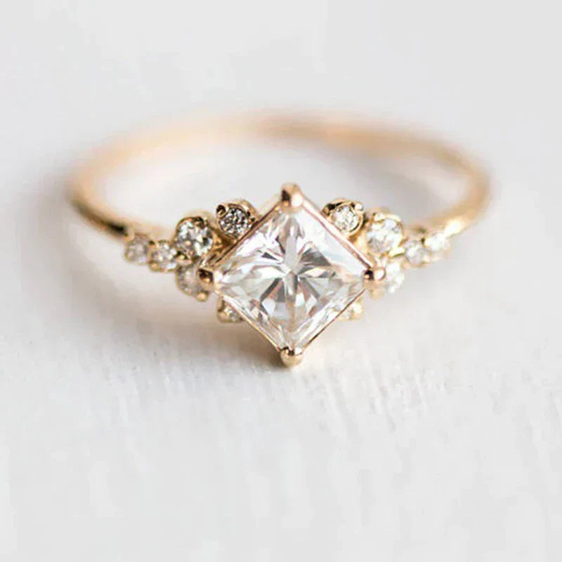 Anel em Cristal Dourado