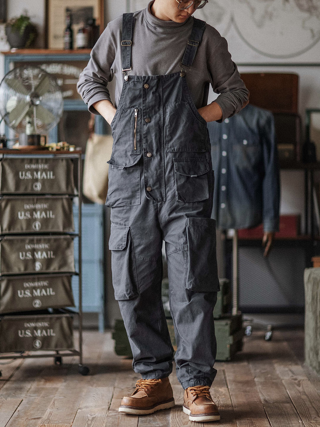 Pantalón de trabajo azul oscuro resistente