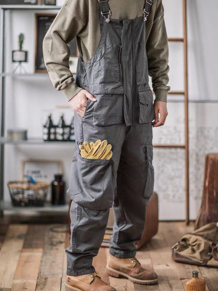 Pantalón de tirantes verde clásico