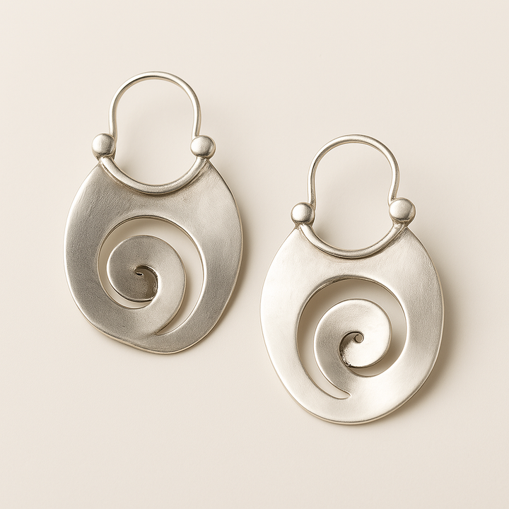 Brincos vintage em prata com forma irregular