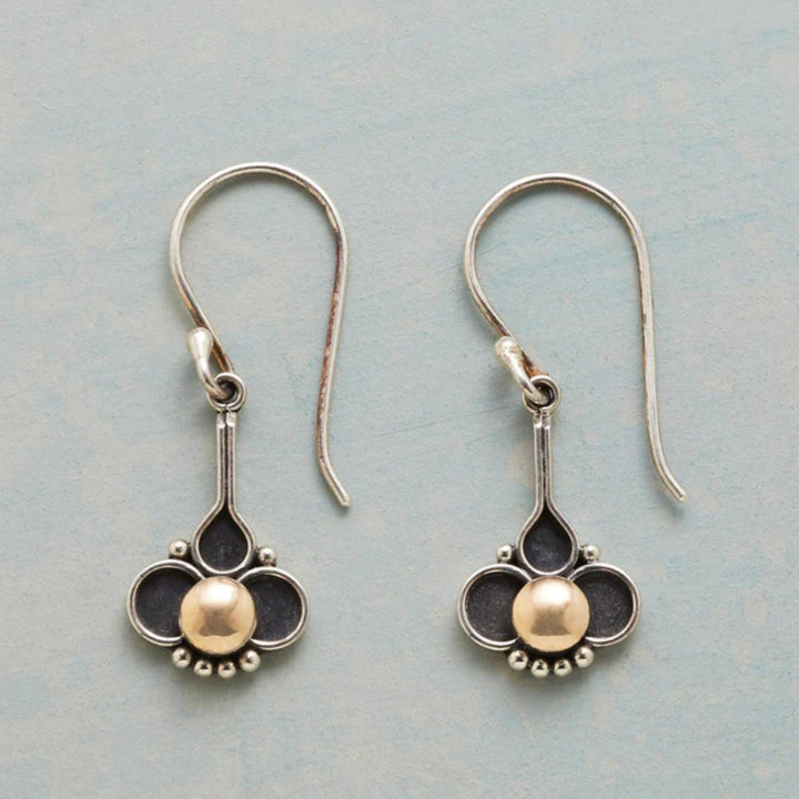 Brincos Trevo em Ouro com Pérolas Boho