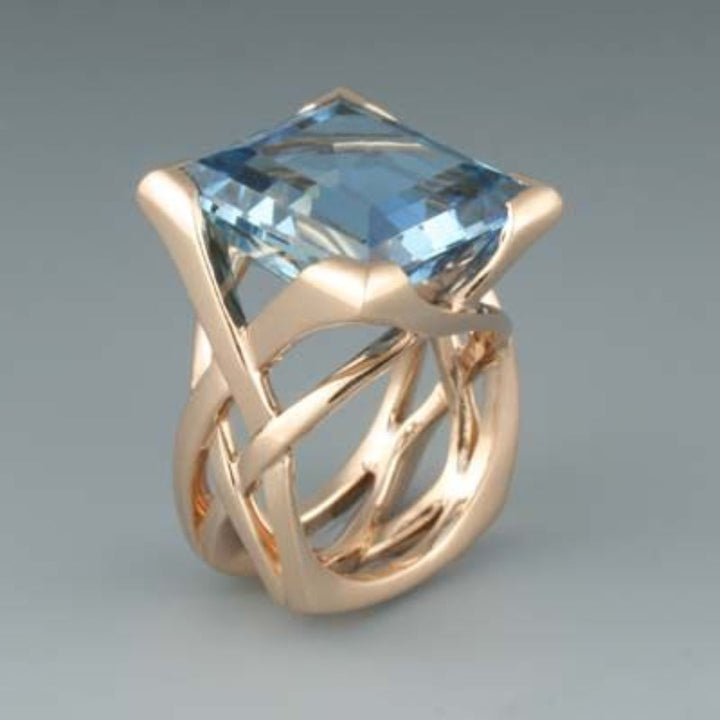 Anel Vintage em Ouro Rosa com Zircónio Azul