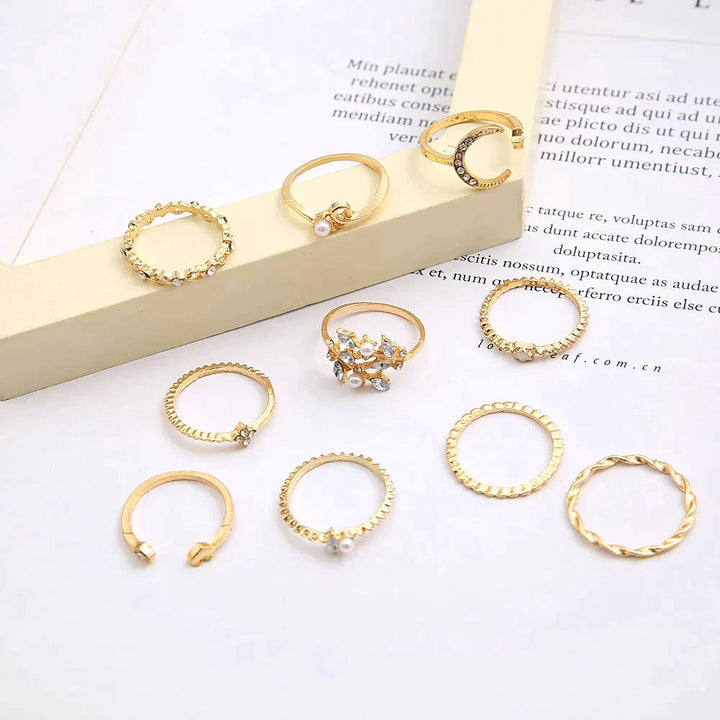 Conjunto de 10 anéis boémios em prata e ouro banhado