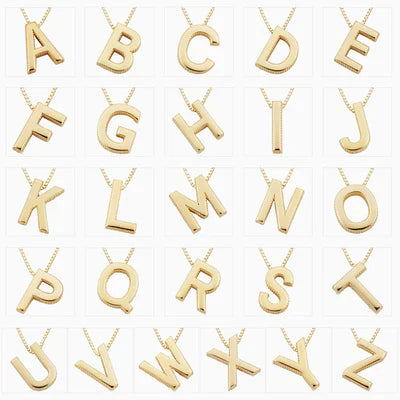 Colar com iniciais de letras de amor