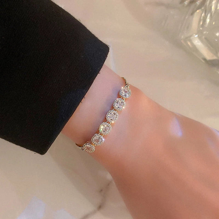 Bracelete de luxo ajustável com zircônia em ouro