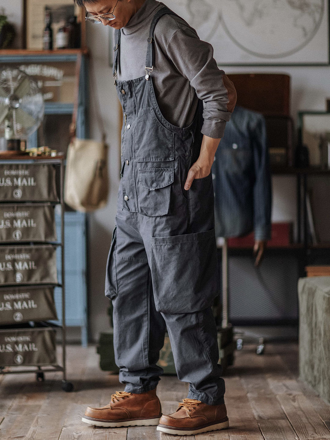 Pantalón de trabajo azul oscuro resistente