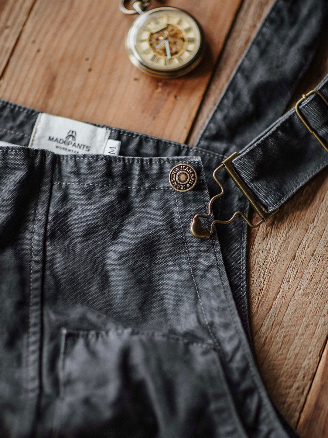 Pantalón de trabajo azul oscuro resistente