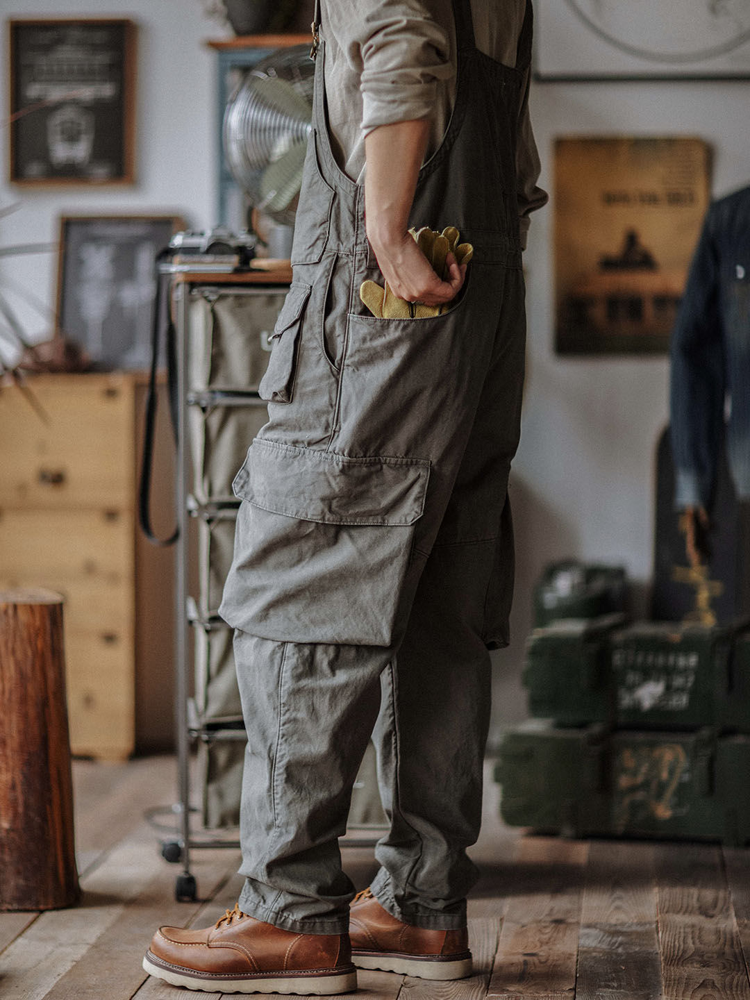 Pantalón de trabajo azul oscuro resistente