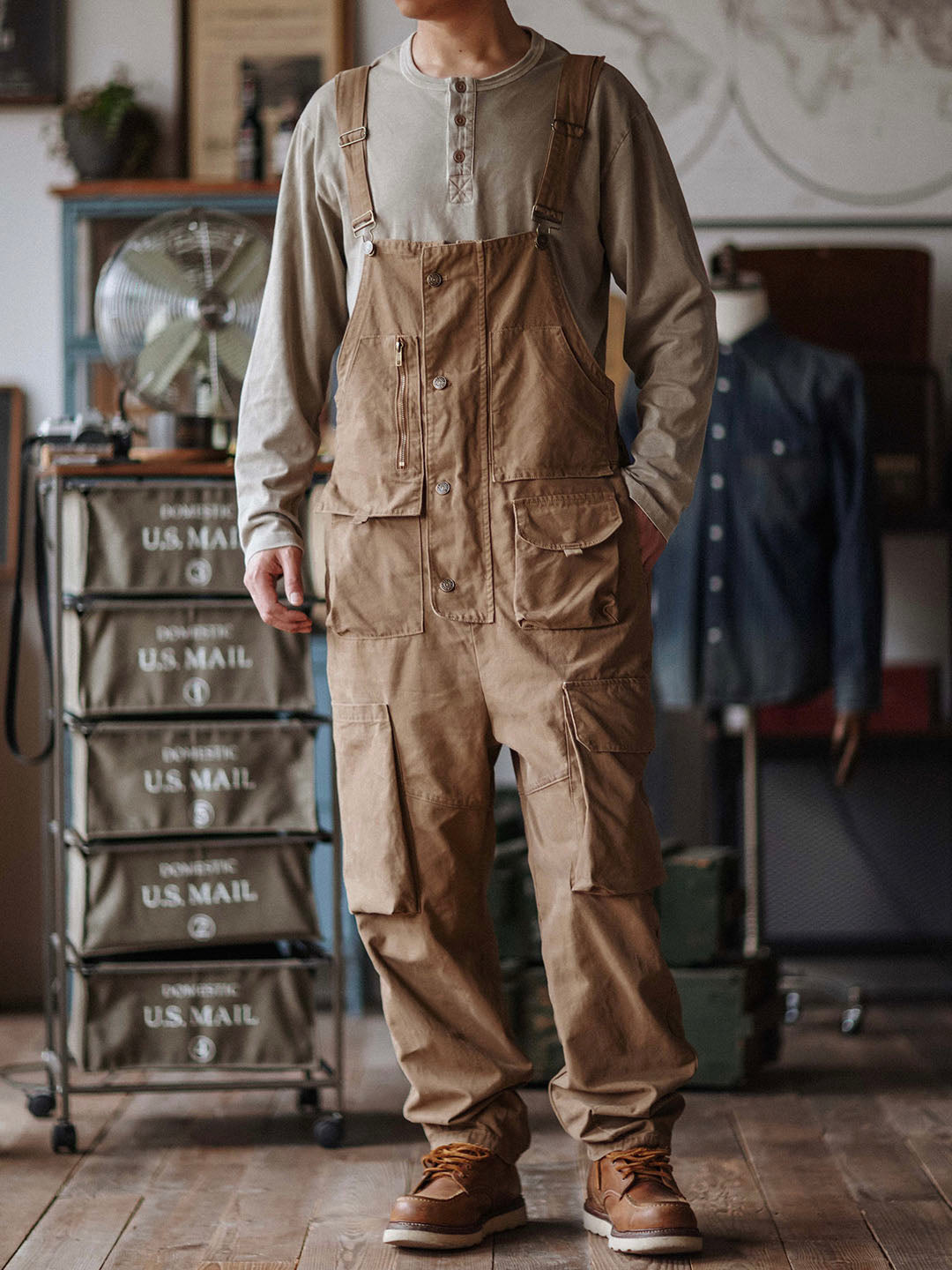 Pantalón de trabajo azul oscuro resistente