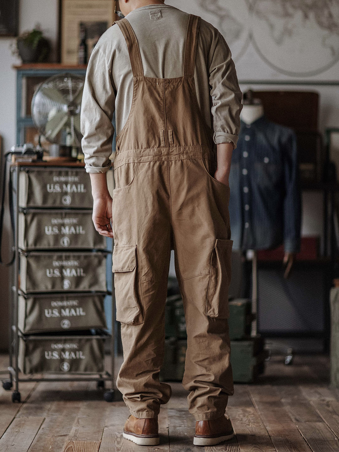 Pantalón de trabajo azul oscuro resistente