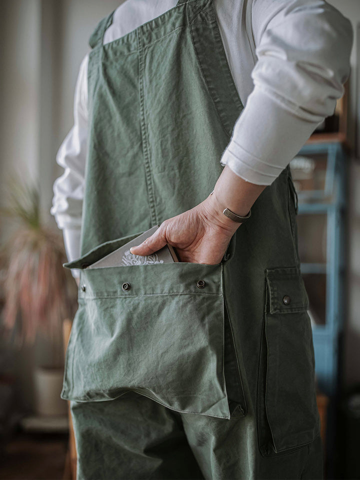 Pantalón de tirantes beige elegante