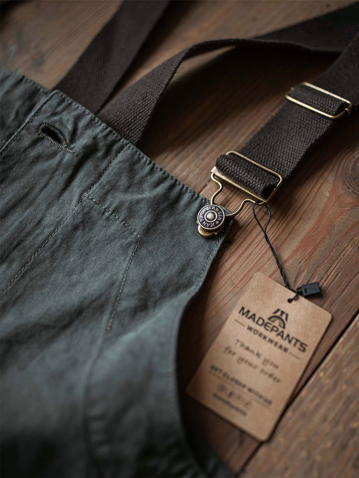 Pantalón de tirantes auténtico