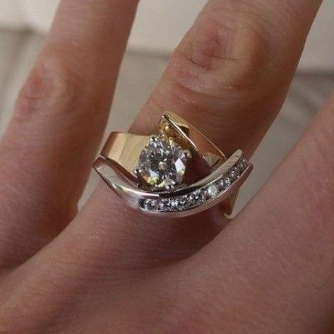 Anel de Ouro e Prata com Zircônia de Design Vintage Irregular