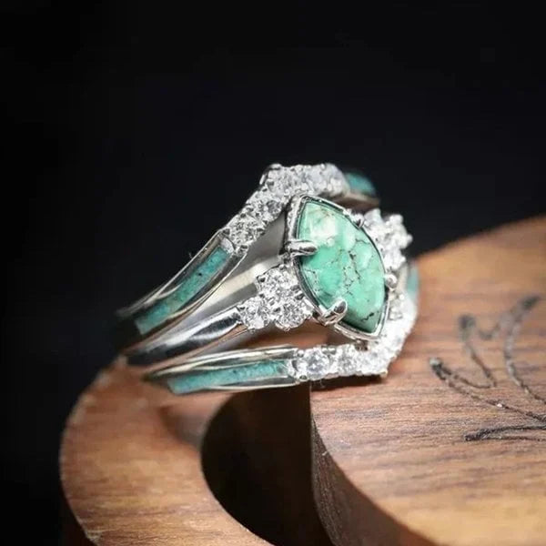 Anel Natural em Turquesa e Diamante