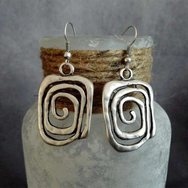 Brincos em Prata Boho Espiral