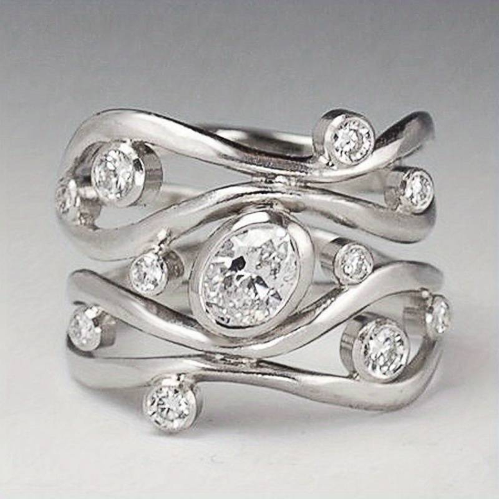 Anel Vintage em Prata com Zircônia Irregular